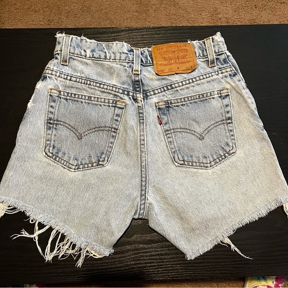 Levi Strauss 550 denim cutoff shorts - Picture 2 of 4